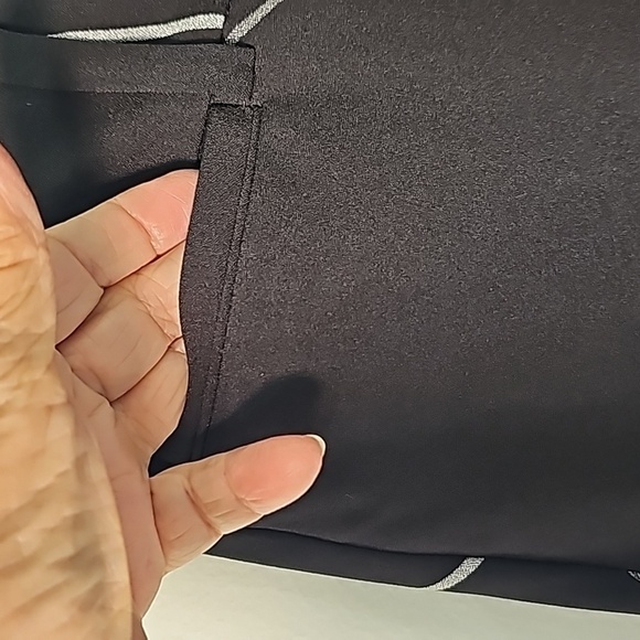 7TH Avenue trousers black with white geometric print size 4 Travel Y2K - Picture 3 of 11